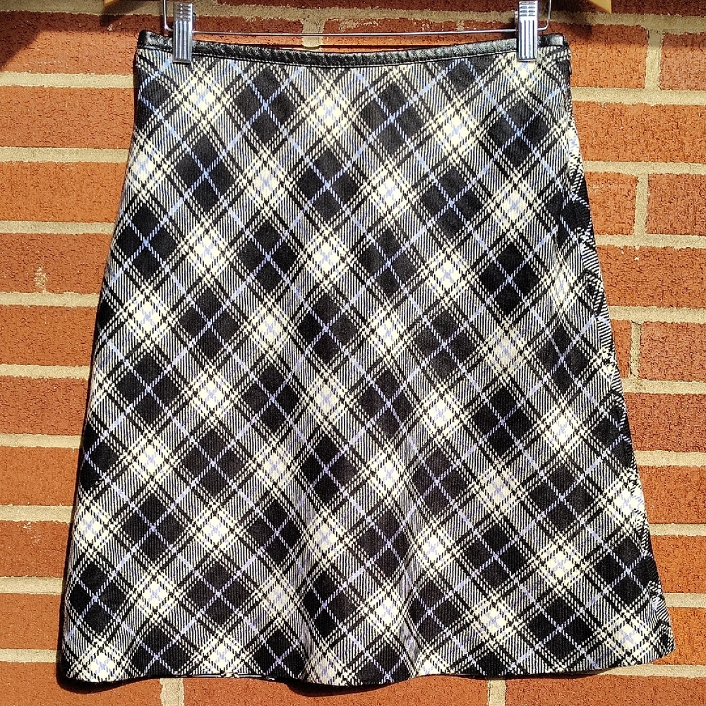 🖤 Anne Klein Virgin Wool Plaid A-Line Skirt in Black and White. Size 10